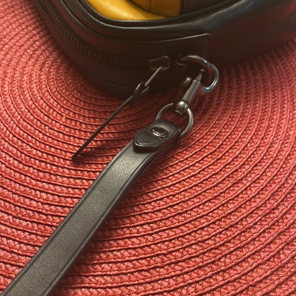 Coach terrain clutch - Picture 5 of 8